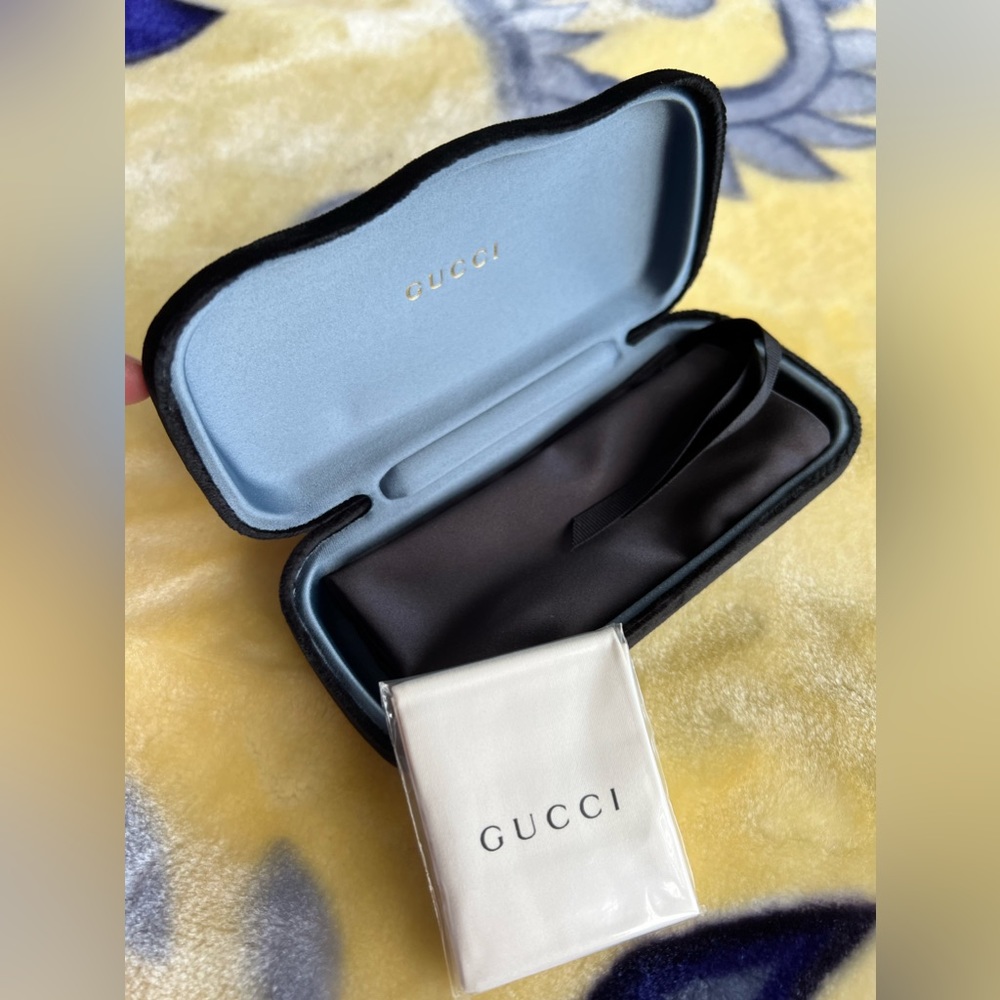 GUCCI Sunglass Velvet Case w/ Silk Dust Bag & Cleaning cloth. NEW! - Picture 10 of 13